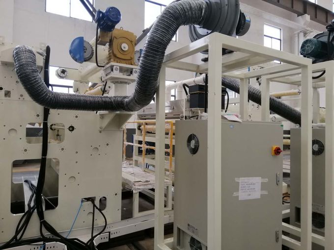 Automatische Plastic de Lamineringsmachine van de Hoge Prestatiesextruder met Speciaal Schroefontwerp in wit en blauw 0