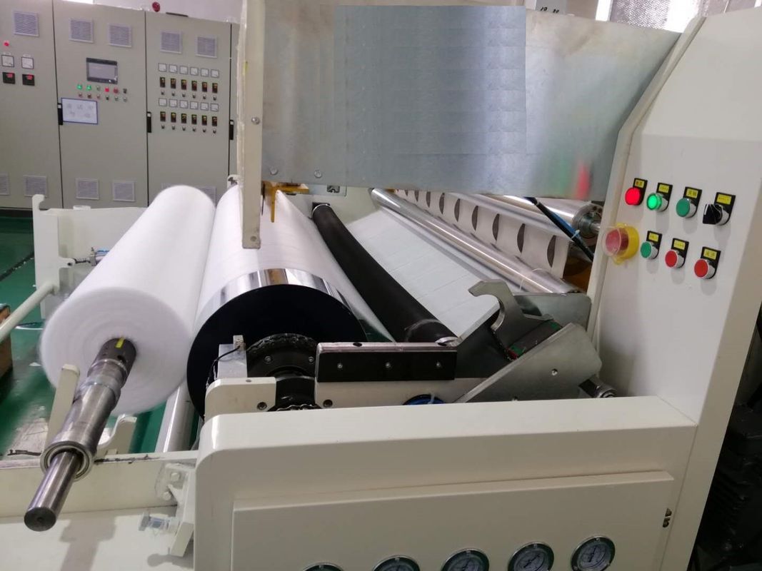 Roestvrij staal 1600mm Machine van de Breedtesmelting Geblazen Stof voor het Materiaal van de Maskerfilter