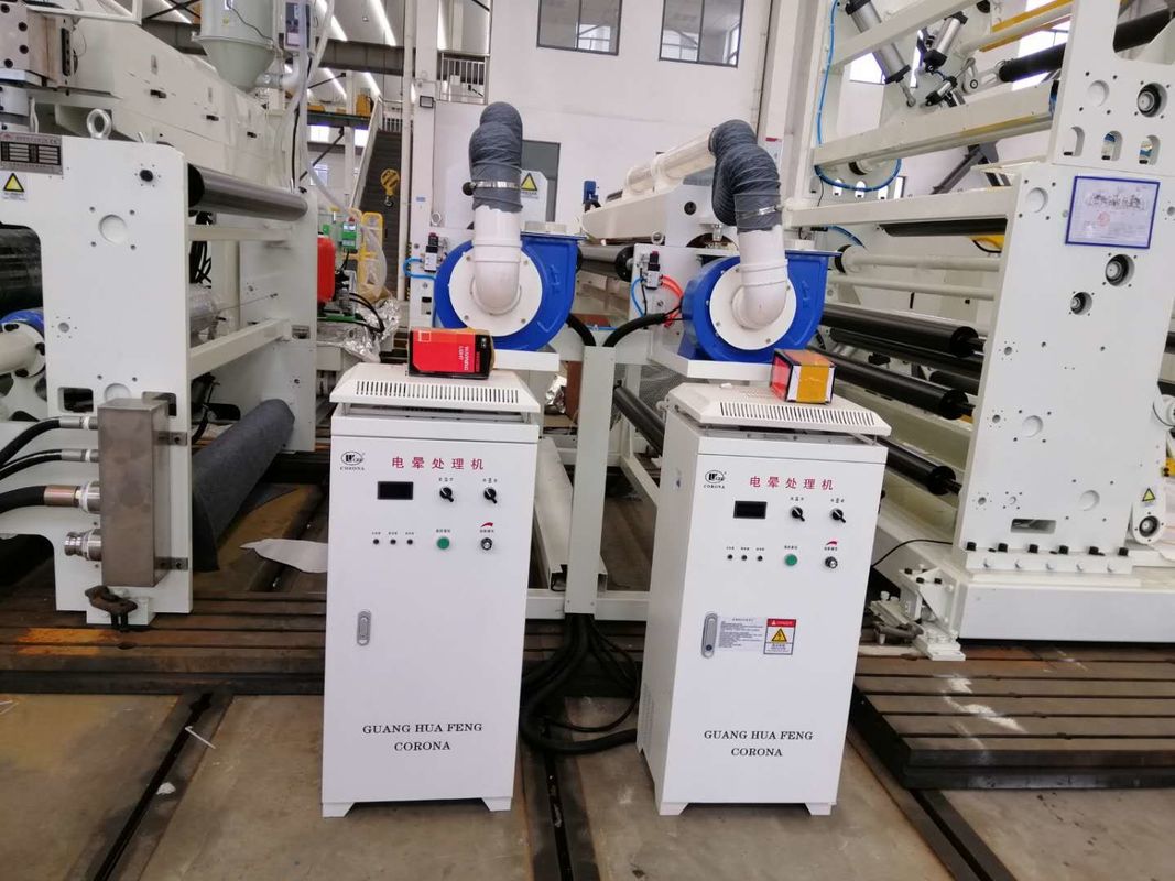 PE Met een laag bedekt Document Automatische het Lamineren het Document van de Machinehoge snelheid het Document van Kraftpapier van de Koffiekop Witte en Blauwe Machine
