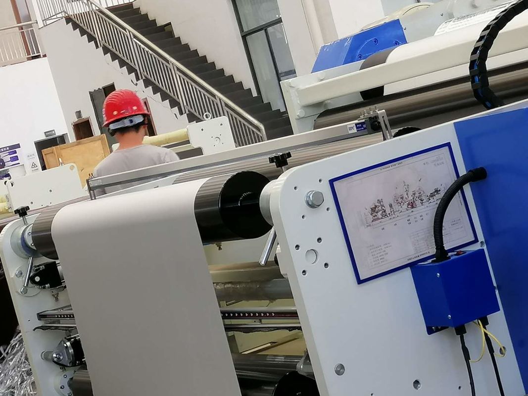 Kou - de Film die van de Broodjeseenheid Automatische Machine met Nauwkeurige Temperatuurcontrole lamineert in Wit en Blauw