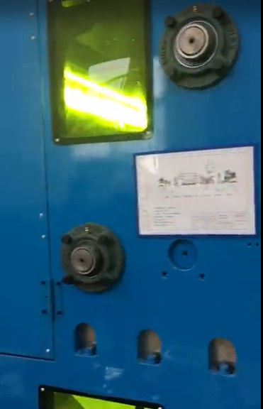 Laminatiefilm Extrusie Laminatie machine voor beschermende laminatiefilm in wit en blauw