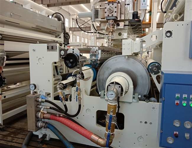 Document - Plastic Verpakkende Document Automatische het Lamineren Machine met Snel Koelsysteem in Wit en Blauw