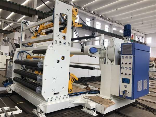 200-400 kg/uur Productiecapaciteit Cup Paper Extrusion Laminating Machine met coating